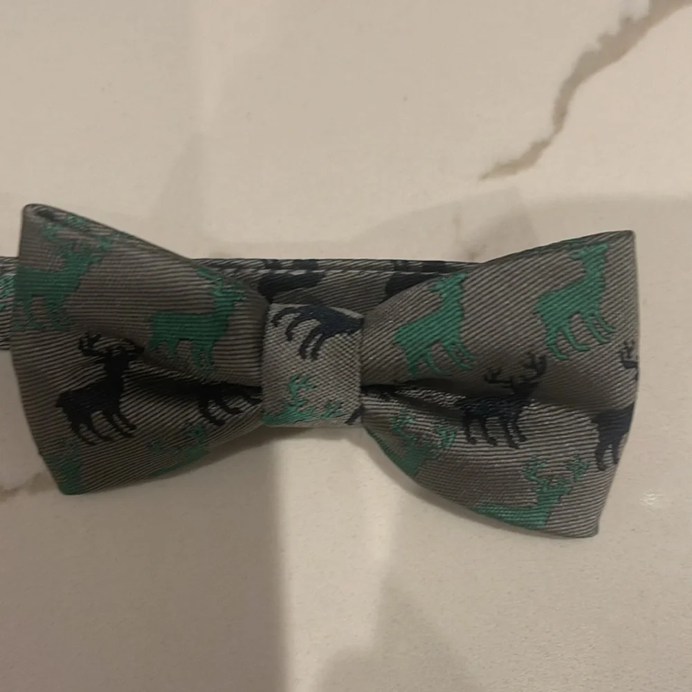 Janie and jack moose bow tie 0-24m